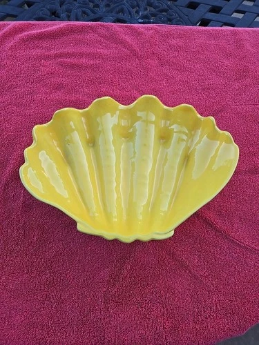 Vintage Beautiful Frankoma Pottery T10 Large 13.5" TIKI Clam Shell Bowl YELLOW