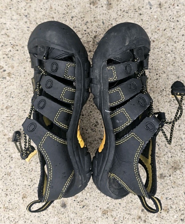 Sandali da trekking acqua Keen Newport blu navy scarpe ragazzi ragazze US 3 UK 2