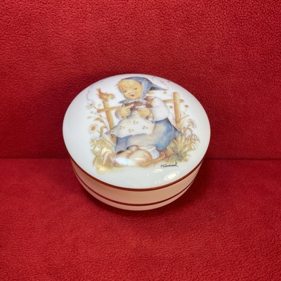M.J. Hummel Bowl W/ Lid Er liebt mich ''He Loves Me?'' Reutter Porzellan Germany