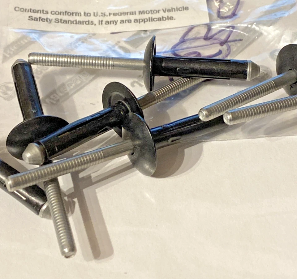 Remache acampanado arco rueda Mopar 2001-2025 (6035201) 7 piezas de paquete abierto Foto 3 de 3