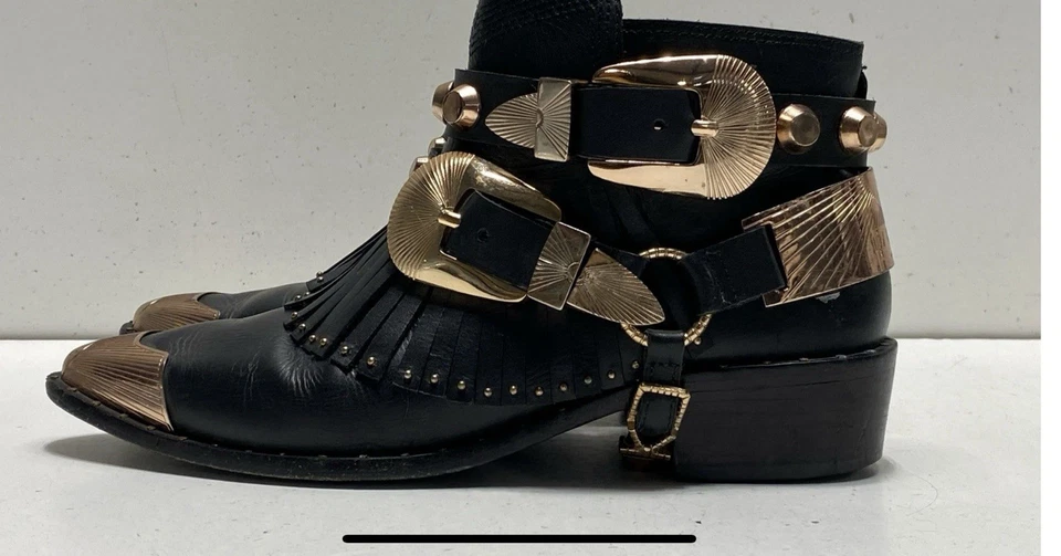 Botas al tobillo de cuero negras para mujer Ivy Kirzhner tacón bajo talla 7,5 (funciona pequeño) Foto 3 de 4