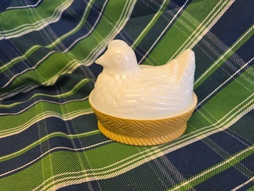 VTG Avon Hen on a Nest Chicken Collector Milk Glass Candy Dish Farmhouse Decor