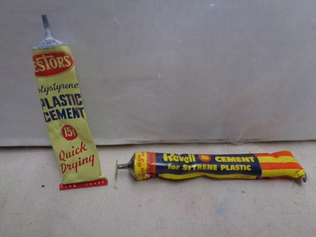 2 Vintage 1962 GLUE tubes REVELL model kit Co. Testors USED thrashed