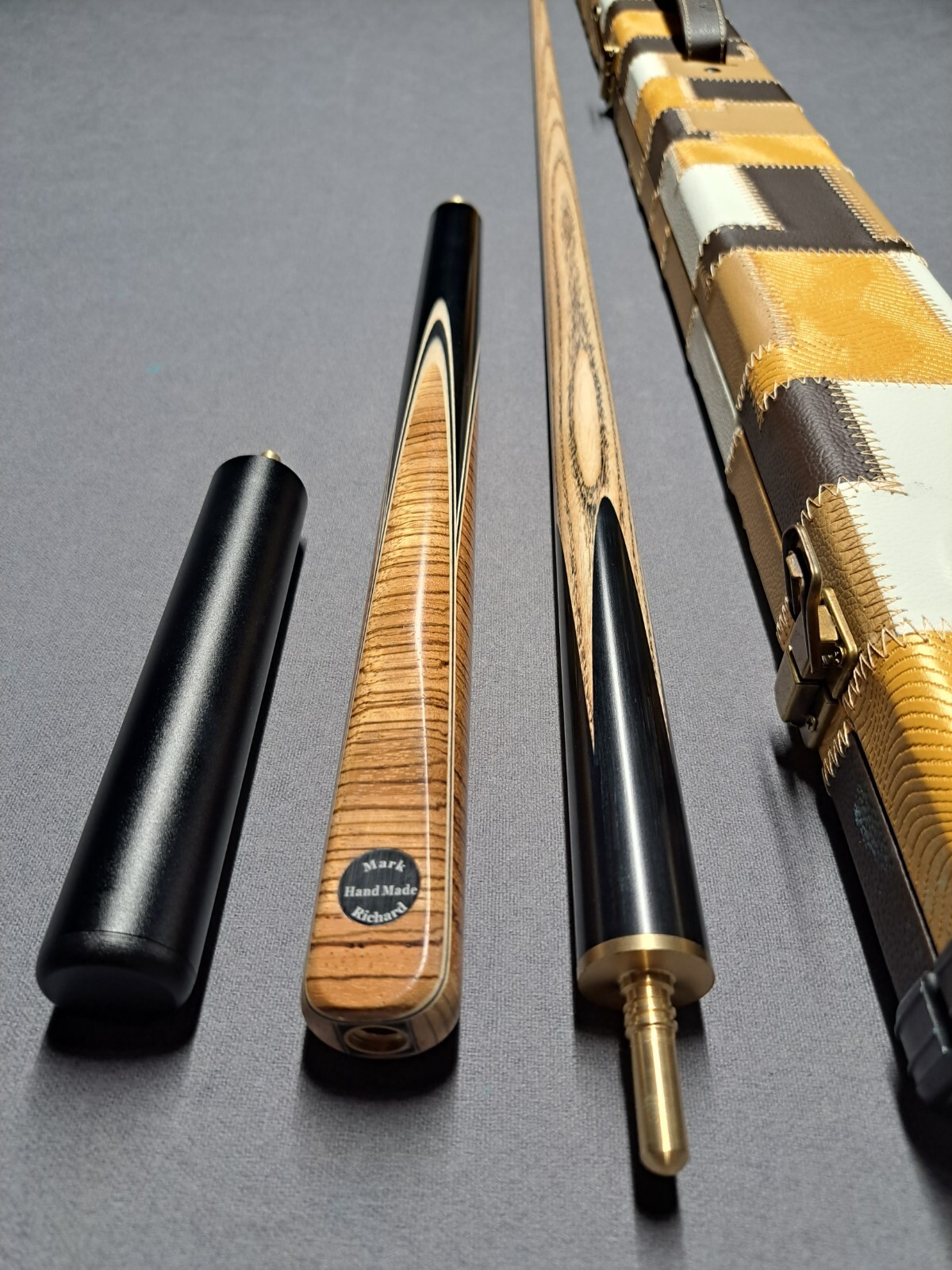 Snooker Cue And Case Bundle Spec 9.5mm, 57inch 3/4 Cue case and