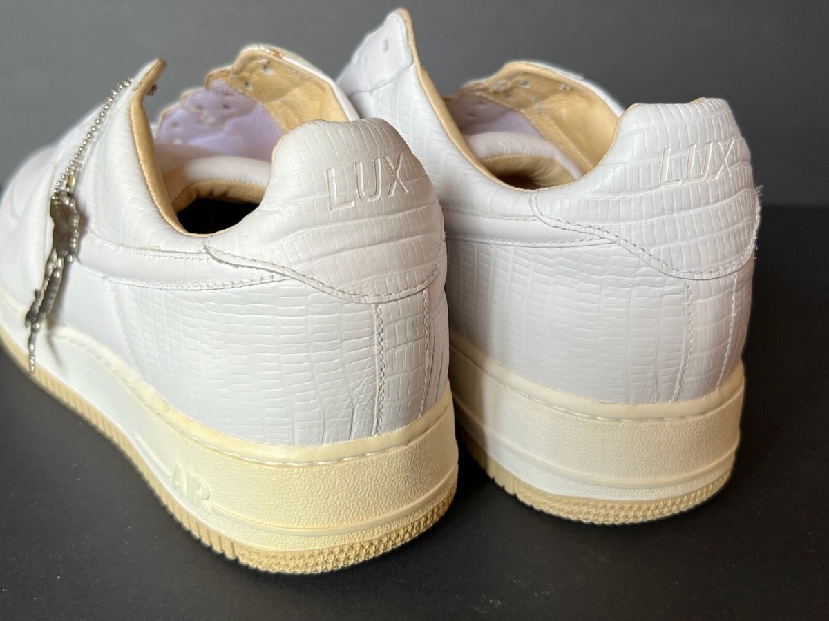 Nike Air Force 1 LUX イタリアンレーザー Nike Air Force 1 One Low Lux Size 9 Made in Italy Woven