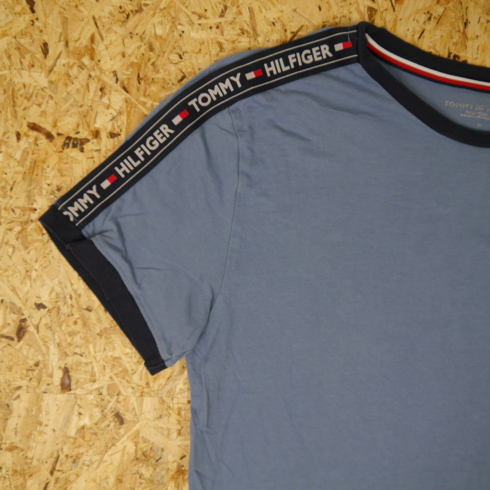 Tommy Hilfiger T Shirt Mens M Blue Small Logo Streetwear Essential image 5