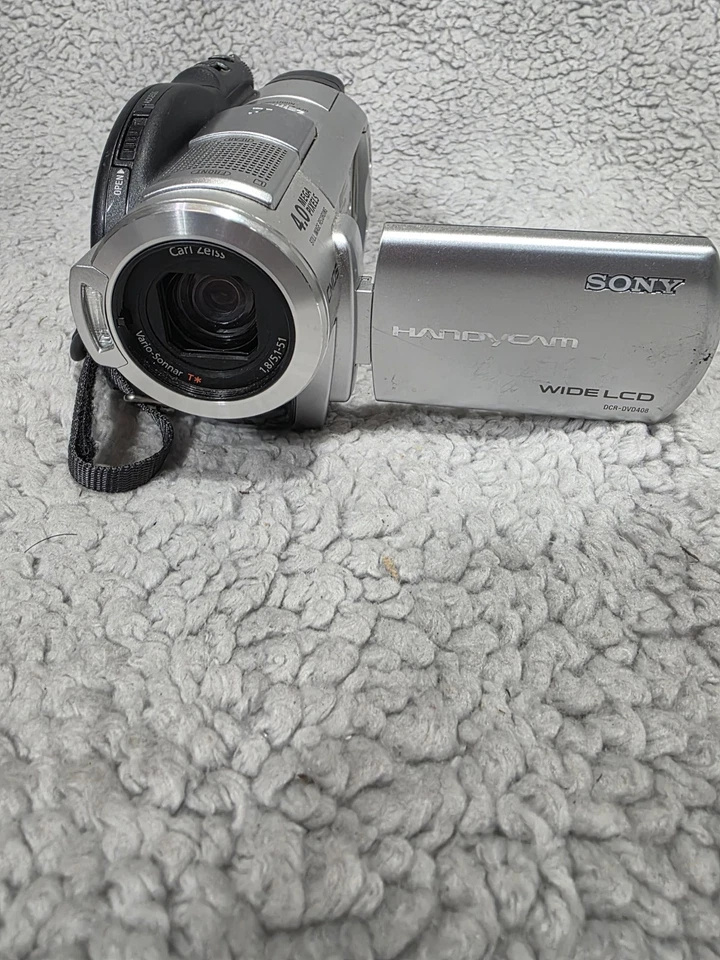 Sony Handycam DCR-DVD408 CAMCORDER ONLY  4.0 Megapixel - Image 2 of 4