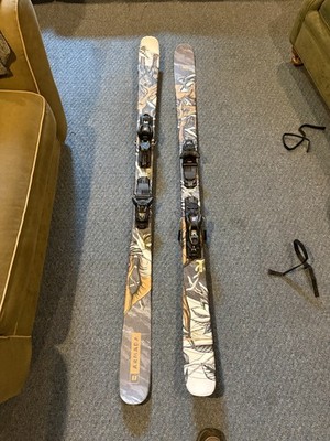 Armada ARV 117-84-109 SKis
