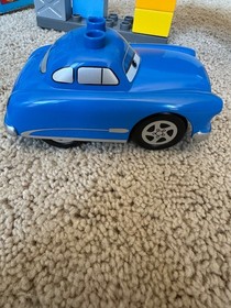LEGO DUPLO Disney Pixar Cars Flo's Caf&eacute; (set number 5815)