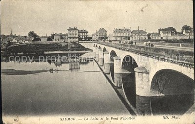 Saumur La Loire et le Pont Napoleon