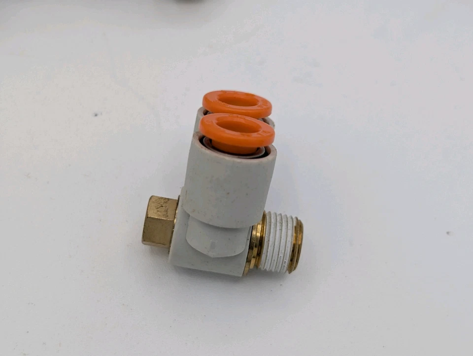 (35pcs) SMC KQ2Z07-34AS Universal Branch Elbow Fitting One-Touch 1/4 to NPT 1/8 - Image 2 of 3