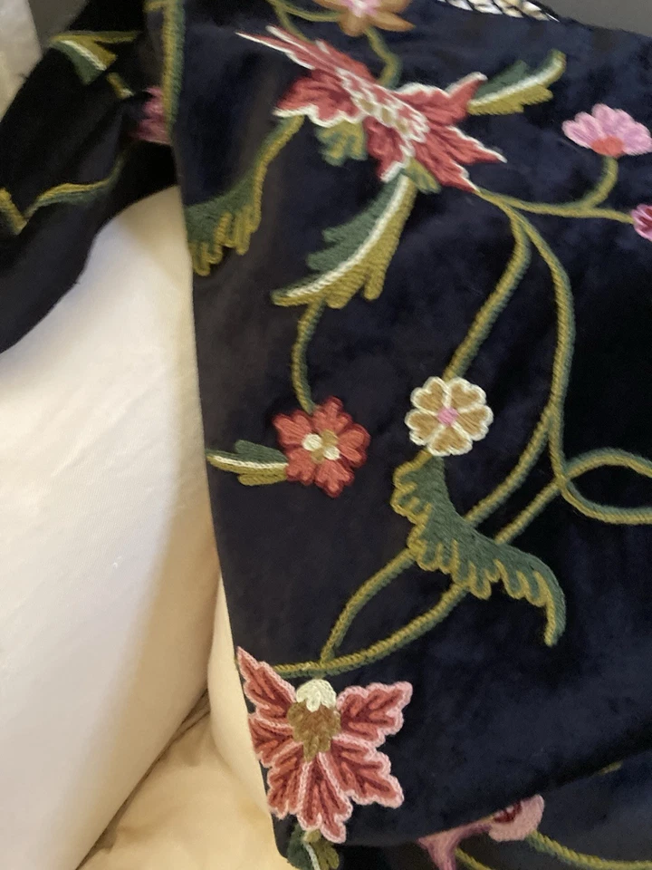 ¡Flores bordadas de lana!  Sensación de terciopelo con flecos 50x60 nuevo, stock antiguo de colección Foto 4 de 4