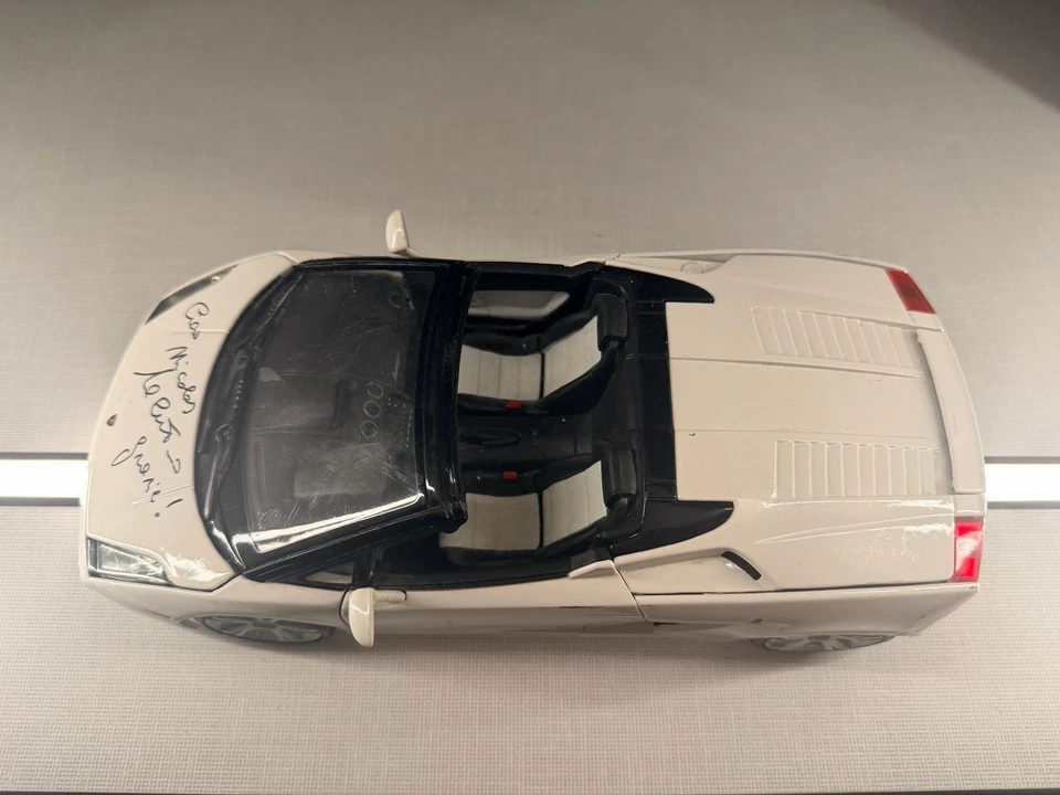 Signed Lamborghini Gallardo Spyder Silver 1/18 Diecast Model Car by Maisto - Image 3 of 3