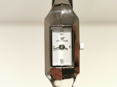 RETRO BEAUTIFUL SMALL SWISS LADIES QUARTZ WATCH 