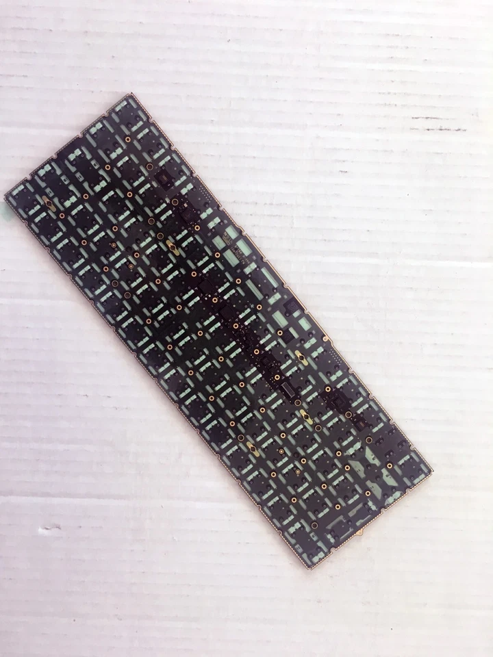 100% New Spanish Keyboard for MacBook Pro Retina A1706/A1707 LATE 2016-MID 2017 - Image 2 of 4