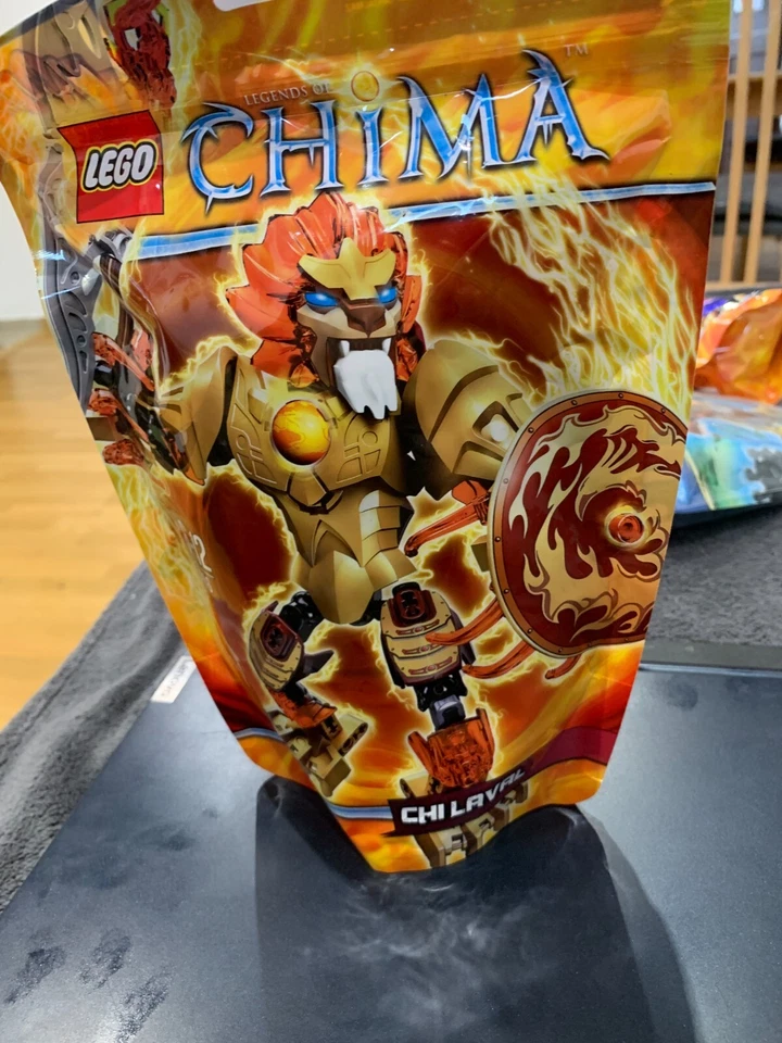 Lego Legends of Chima Chi Laval 70206 - Image 2 of 4