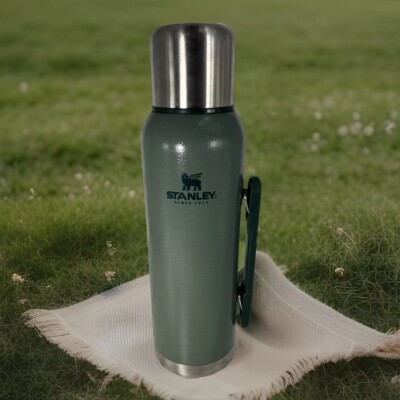 Stanley Adventure Vacuum Bottle L QT)