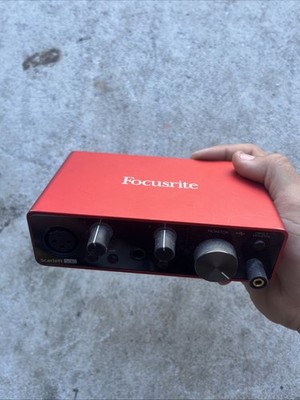 Focusrite Scarlett 2i2 (2nd Gen) USB Audio Interface