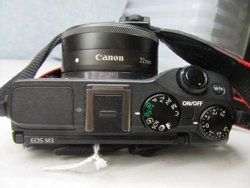 Canon EOS M3 24.2MP Mirrorless Camera + 22mm lens  - Black, Excellent Condition