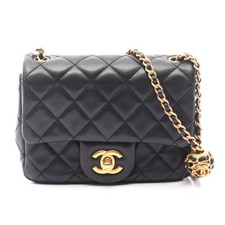 Chanel Lambskin Matelasse Shoulder Bag Women Black One Size 664323