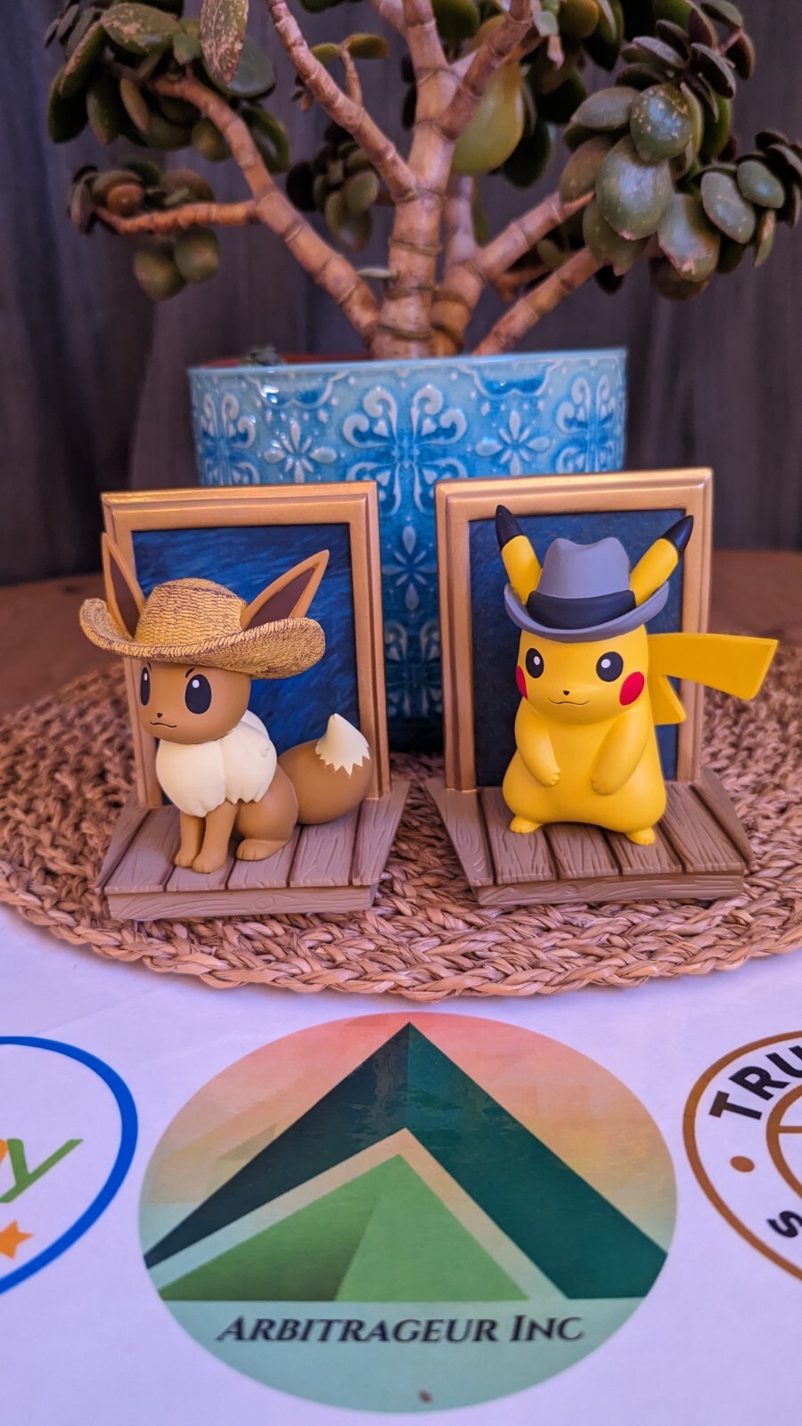 Pokemon Center x Van Gogh Museum Pikachu Grey Felt Hat & Evee Figure Bundle ✅🚚