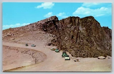Vintage Postcard CO Top of Pikes Peak Bottomless Pit c1968 Chrome Old Cars ~8953