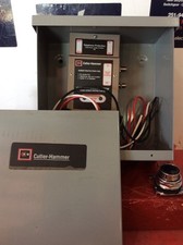 Cutler Hammer Surge Protector CHSPCHSOB 120 240 Volt 3R
