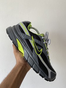 nike initiator green