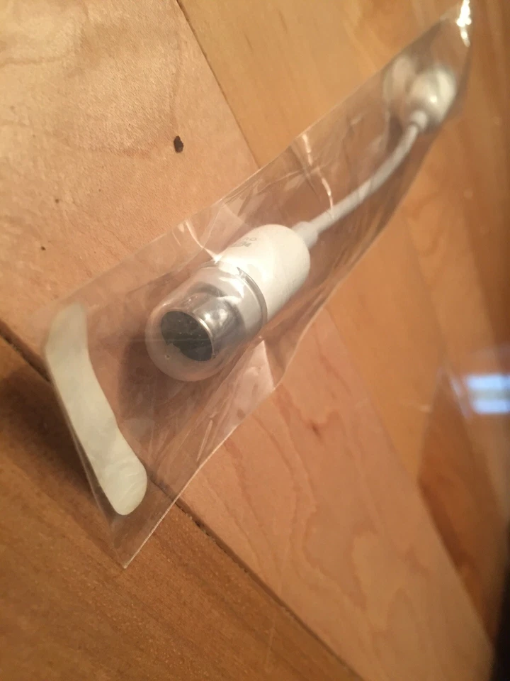 Cable adaptador de salida de TV compuesto Apple 603-2679 S-Video a RCA - Original OEM Foto 2 de 4