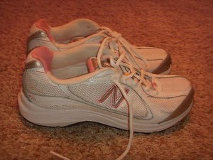 new balance 496 womens walking shoes