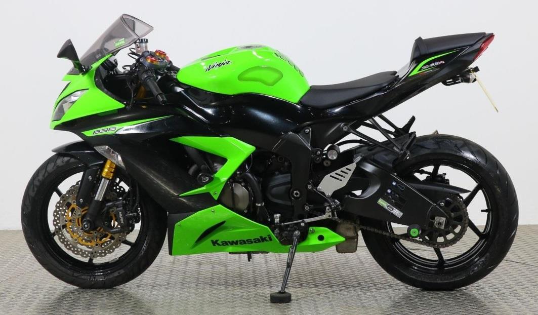 Kawasaki ZX6R Tank Side Mounts 2013 to 2018 ZX636 EDF A718 eBay