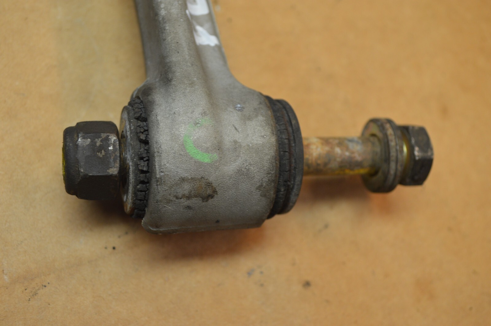 2004 M138 MASERATI GT COUPE  FRONT LEFT DRIVER SIDE UPPER CONTROL ARM ASSEMBLY