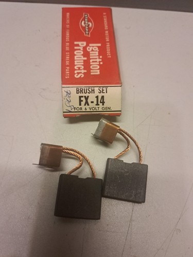 NOS Alternator Brushes Standard Motor Products FX14 - Picture 2 of 3