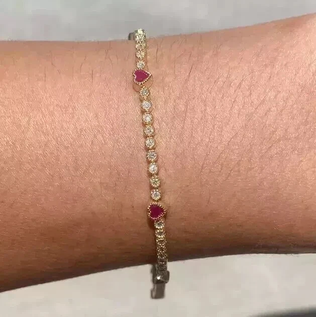 Женский теннисный браслет с имитацией розового рубина с сердечком 7 карат с покрытием из желтого золота 14 карат - Изображение 4 из 4
