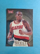 Bonzi Wells 1998-99 Fleer Brilliants Basketball Card # 111 J6844