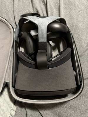Ocleous Quest 1 Vr Headset 128 Gig no charger included 
