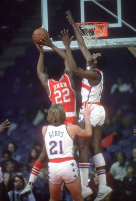 John Drew Atlanta Hawks looks to get his shot off over the out str- Old Photo