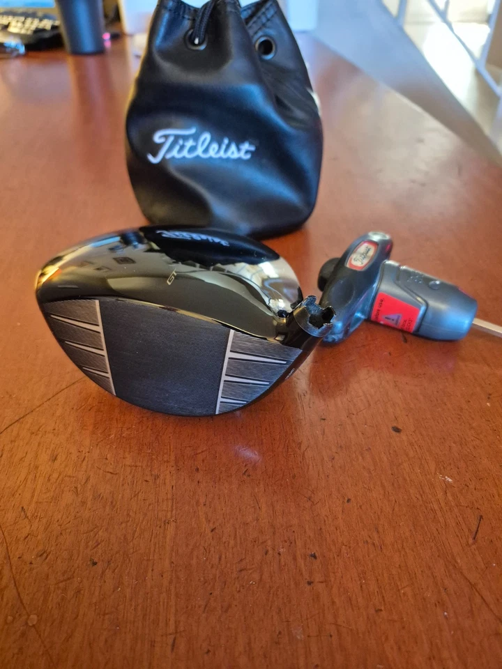 NEW Titleist GT1 10* Driver Head ONLY w TOOL & BAG - Image 2 of 3