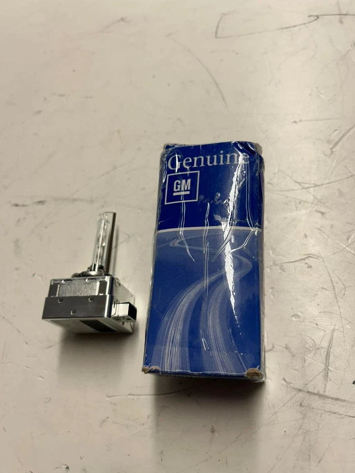 GM Genuine Parts 13587843 Headlamp Bulb Silver For Chevy GMC Cadillac Buick - Image 2 of 3