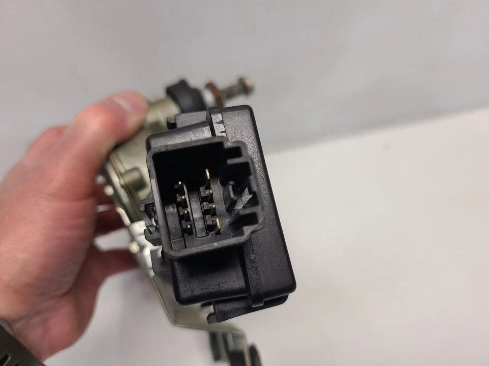 Motor limpiaparabrisas trasero Ford Explorer 2003-05 (4 puertas/Eddie Bauer) Foto 4 de 4