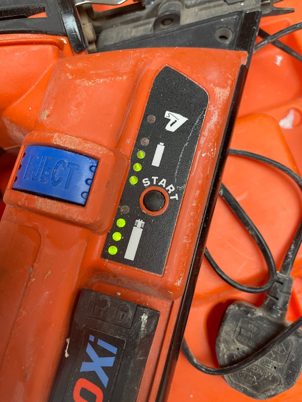 Paslode Im360xi Framing Nail Gun Excellent Condition With Battery And paslode-im360xi-framing-nail-gun-excellent-condition-with-battery-and