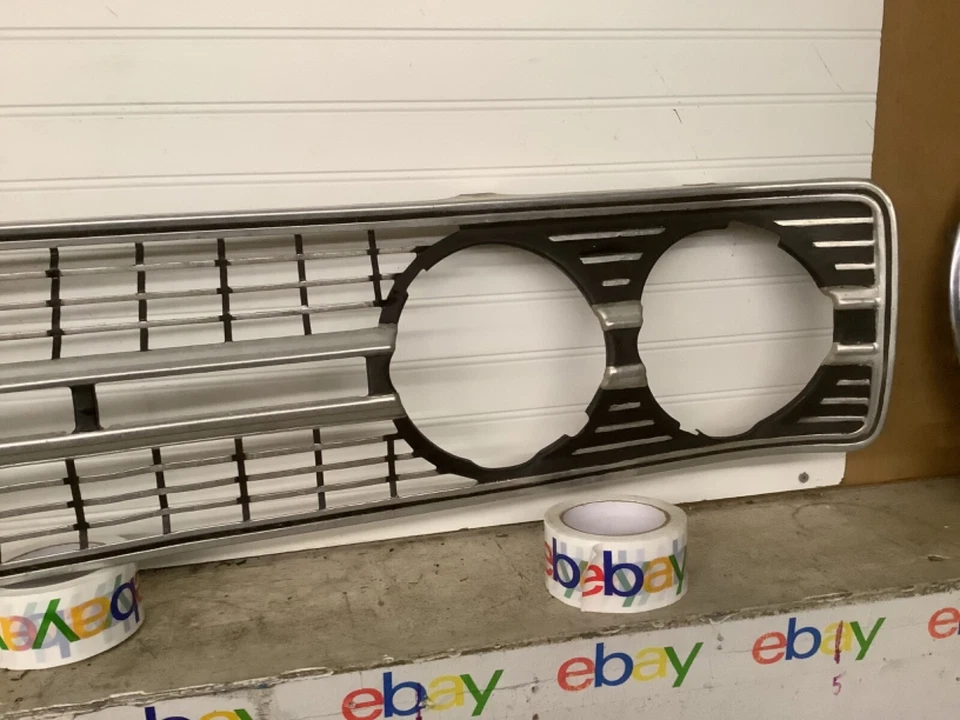 Survivor Ford Fairlane Torino Ranchero 1968 parrilla de aluminio montaje 68 solo OEM Foto 4 de 4