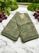 (2) Set NWT Jade Green Floral Design Kitchen Towels  By Well Equipped Kitchen