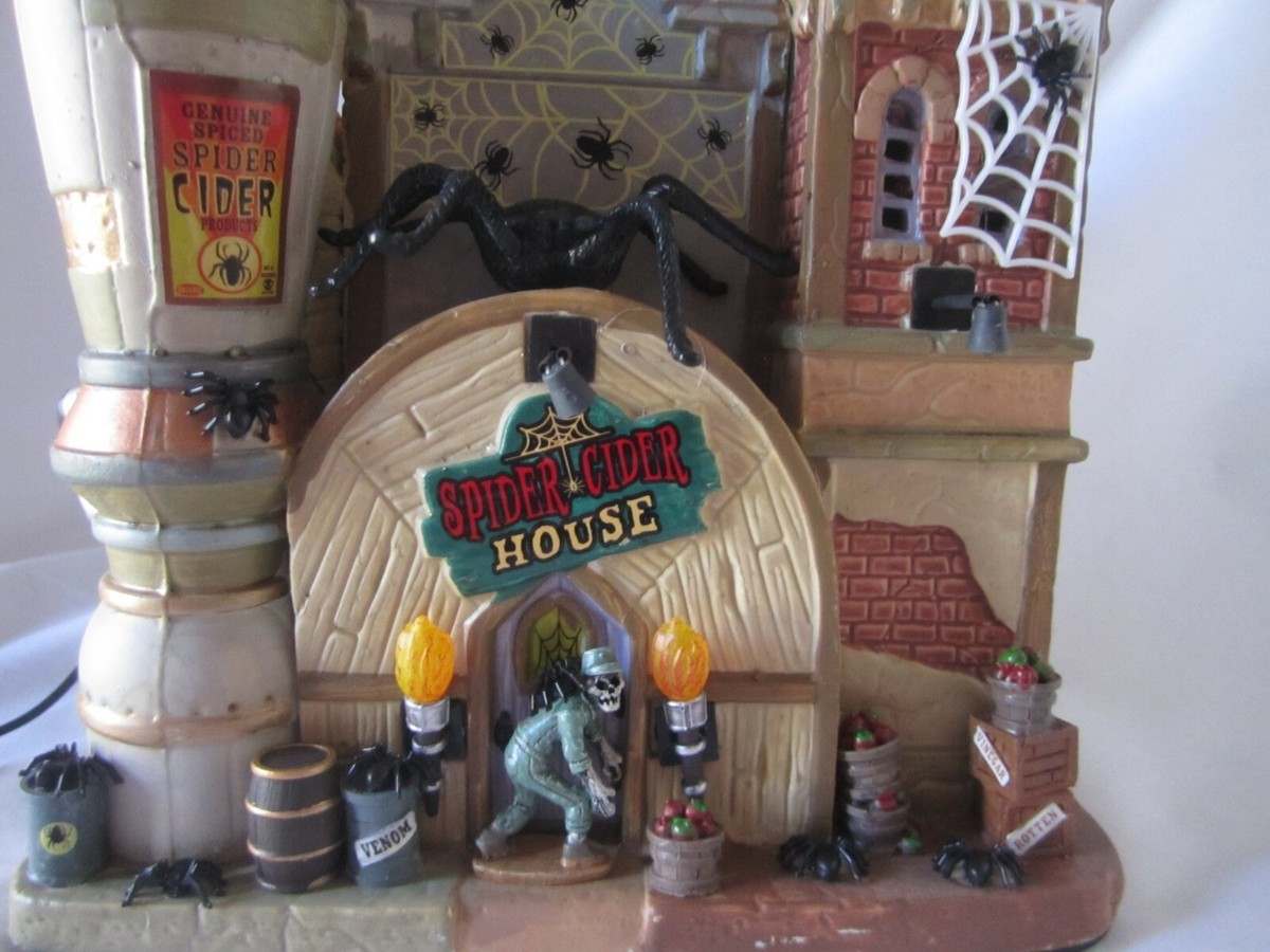 Halloween Lemax Spooky Town Spider Cider House 2020 for sale