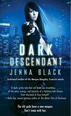 Dark Descendant (Nikki Glass Series) [Mass Market Paperback] [Apr 26, 2011] Bl..