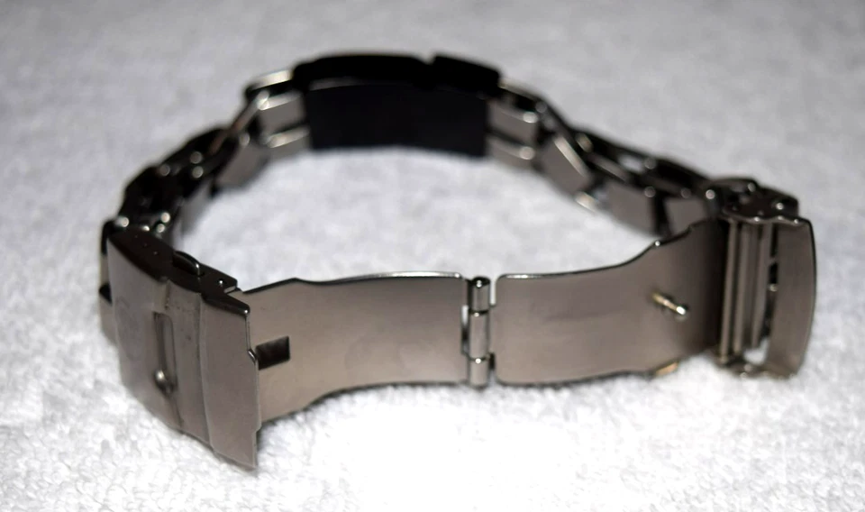 Diesel Hombre "Only the Brave" Pulsera Acero Inoxidable Banda de Eslabones Foto 4 de 4