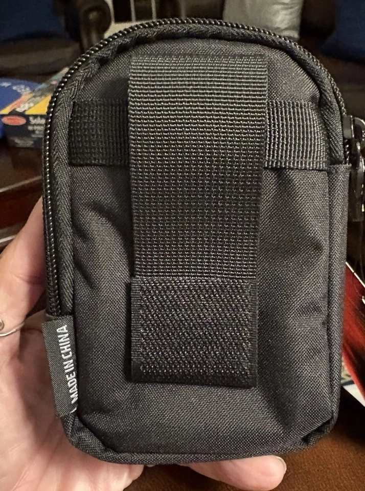 ProMaster Impulse Camera Case Black Medium Pouch with rain cover - Image 2 of 4