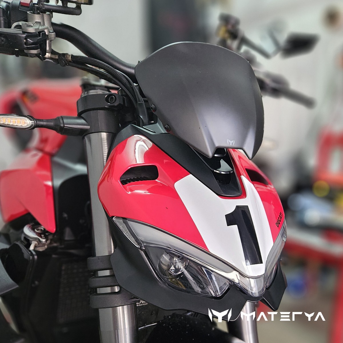Cnc racing Ducati performance ストリートファイターv2 スクリーン