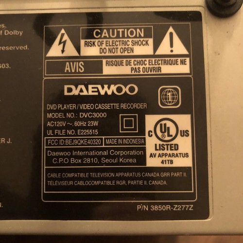 Daewoo DVC3000 DVD VCR CD Combo Player Hi-Fi (NO REMOTE, RCA Cables) Parts - Picture 2 of 2