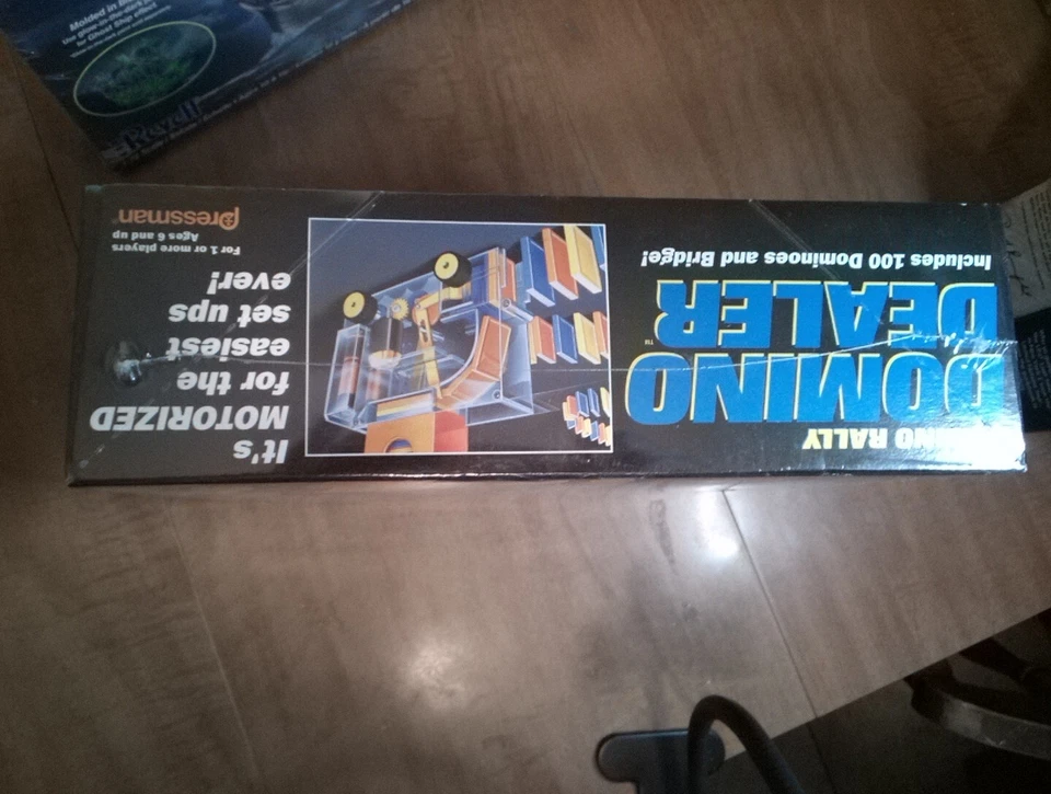 Domino Rally DOMINO DEALER 1992 Pressman Brand New Mint! Sealed #9515 Motorized - Image 3 of 4